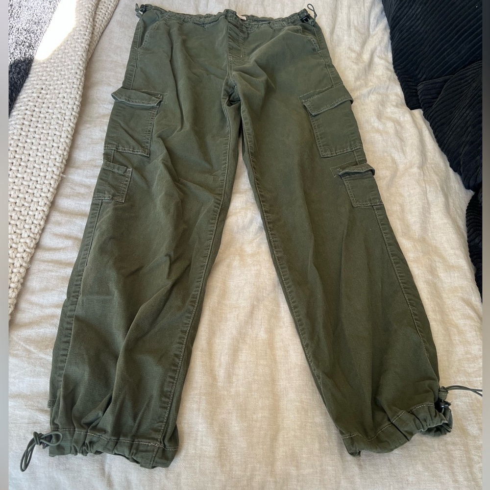 High Rise green Parachute Cargo Pants women’s S